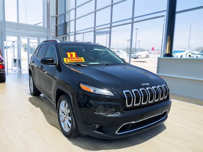2017 Jeep Cherokee Limited — SUV — 125,317 mi — Riverside, CA