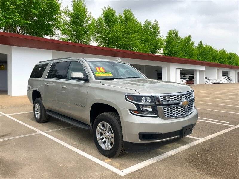 2016 Chevrolet Suburban LT — SUV — 160,719 mi — Riverside, CA