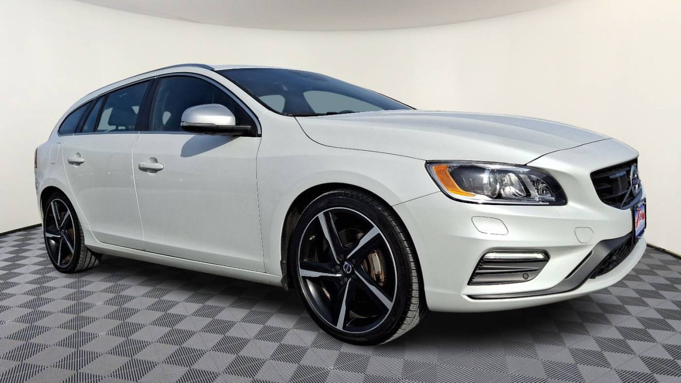 2016 Volvo V60 T6 Drive-E R-Design Platinum — Wagon — 59,284 mi — Nazareth, PA