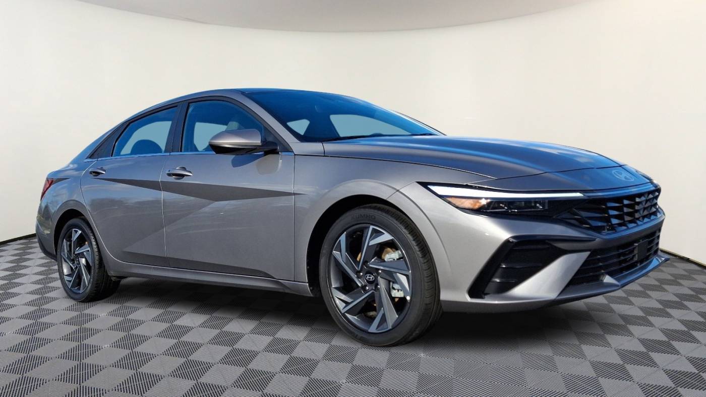 2024 Hyundai Elantra SEL — Sedan — 4,465 mi — Nazareth, PA