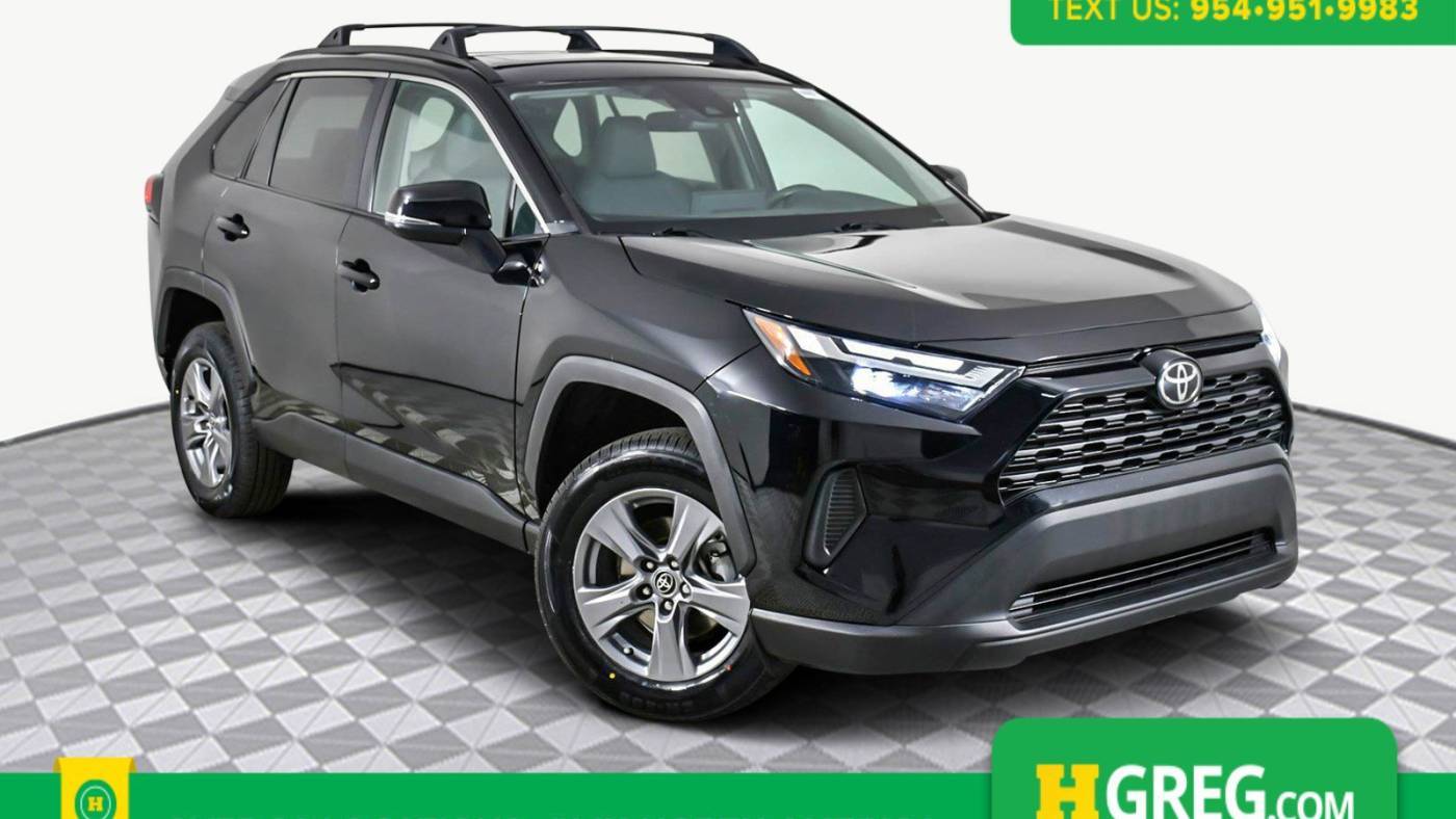 2022 Toyota RAV4 XLE — SUV — 76,359 mi — West Palm Beach, FL