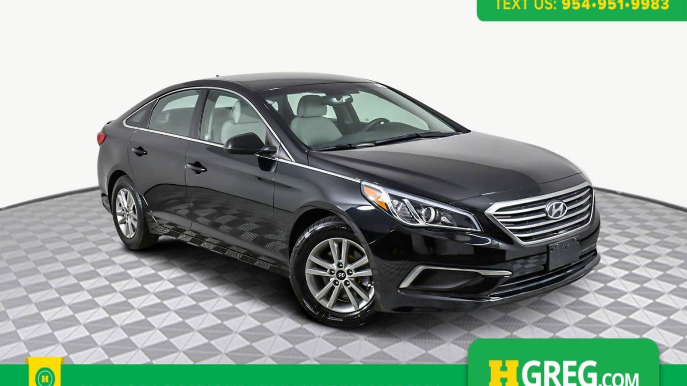 2017 Hyundai Sonata SE — Sedan — 58,523 mi — West Palm Beach, FL