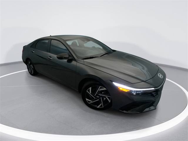 2025 Hyundai Elantra SEL Sport — Sedan — 4,552 mi — Jacksonville, NC