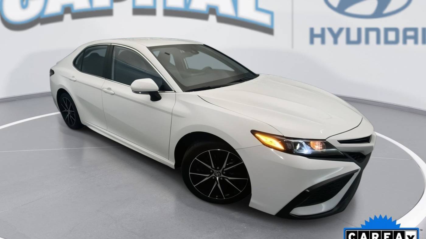 2023 Toyota Camry SE — Sedan — 22,678 mi — Jacksonville, NC