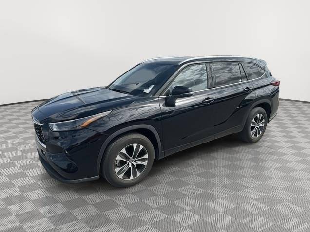 2022 Toyota Highlander XLE — SUV — 9,582 mi — Miami, FL