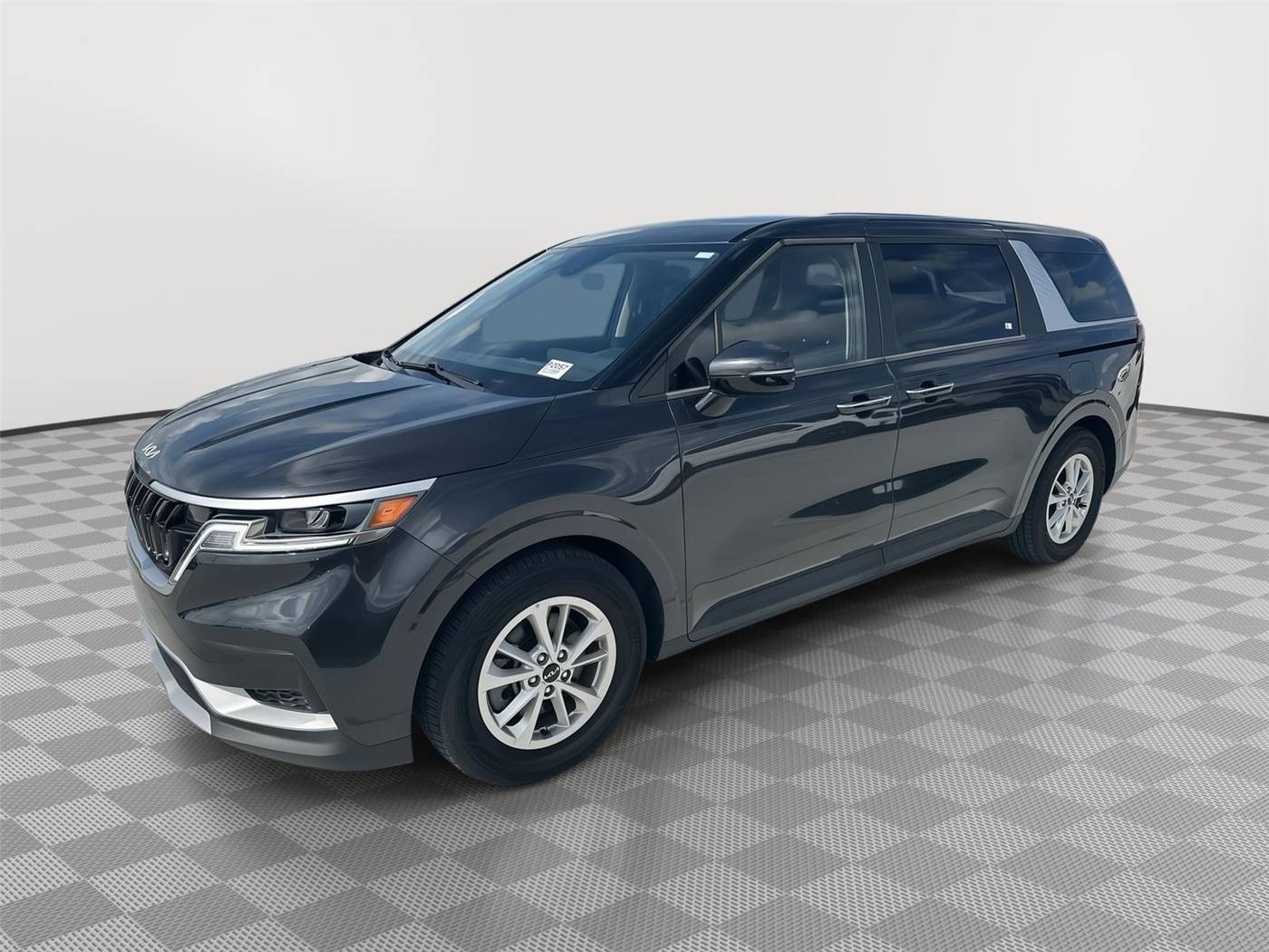 2024 Kia Carnival LXS — Minivan — 48,198 mi — Miami, FL