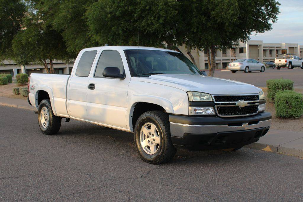 2006 Chevrolet Silverado 1500 WT — Pickup Truck — 155,564 mi — Phoenix, AZ