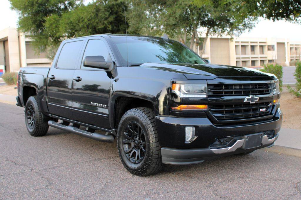 2018 Chevrolet Silverado 1500 LT — Pickup Truck — 121,455 mi — Phoenix, AZ