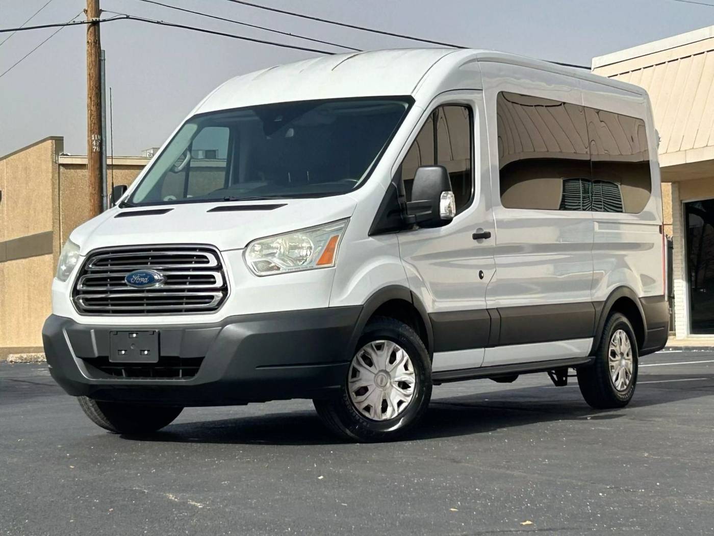 2015 Ford Transit Passenger Wagon T-150 XLT — Passenger Van — 117,375 mi — Dallas, TX