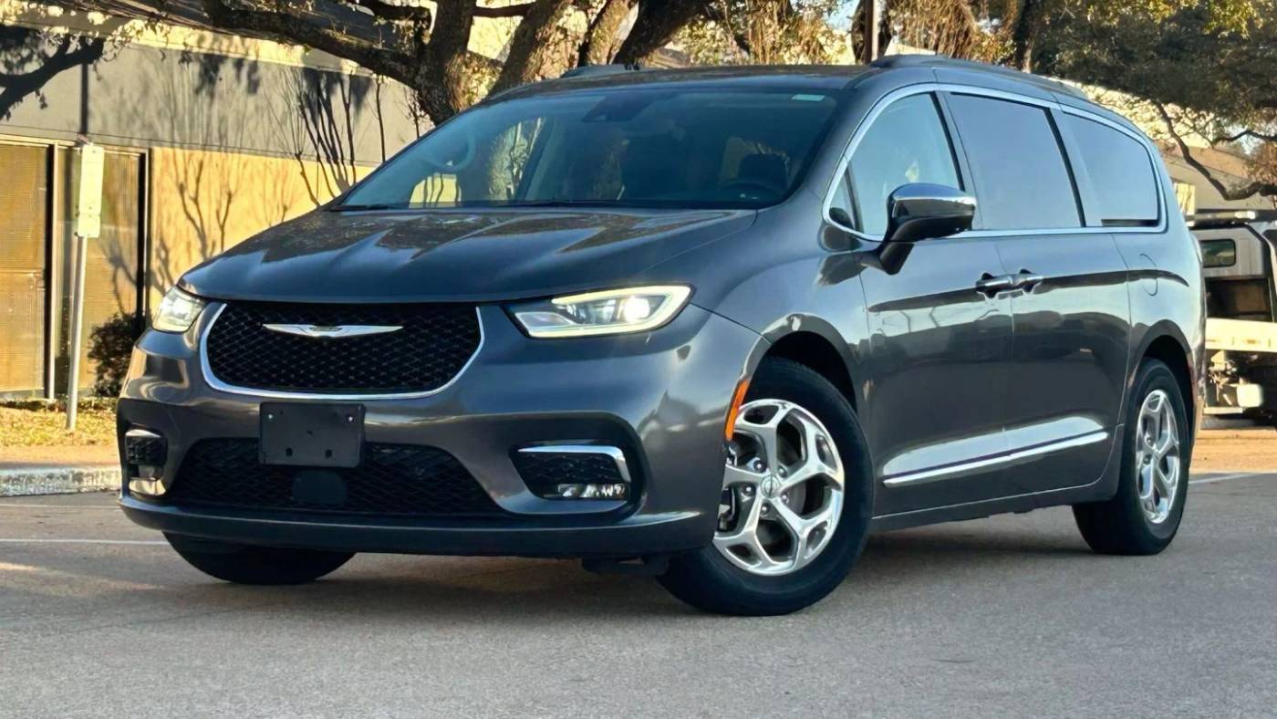 2022 Chrysler Pacifica Limited — Minivan — 79,850 mi — Dallas, TX