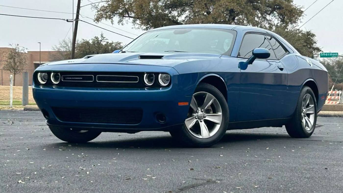 2021 Dodge Challenger SXT — Coupe — 82,119 mi — Dallas, TX