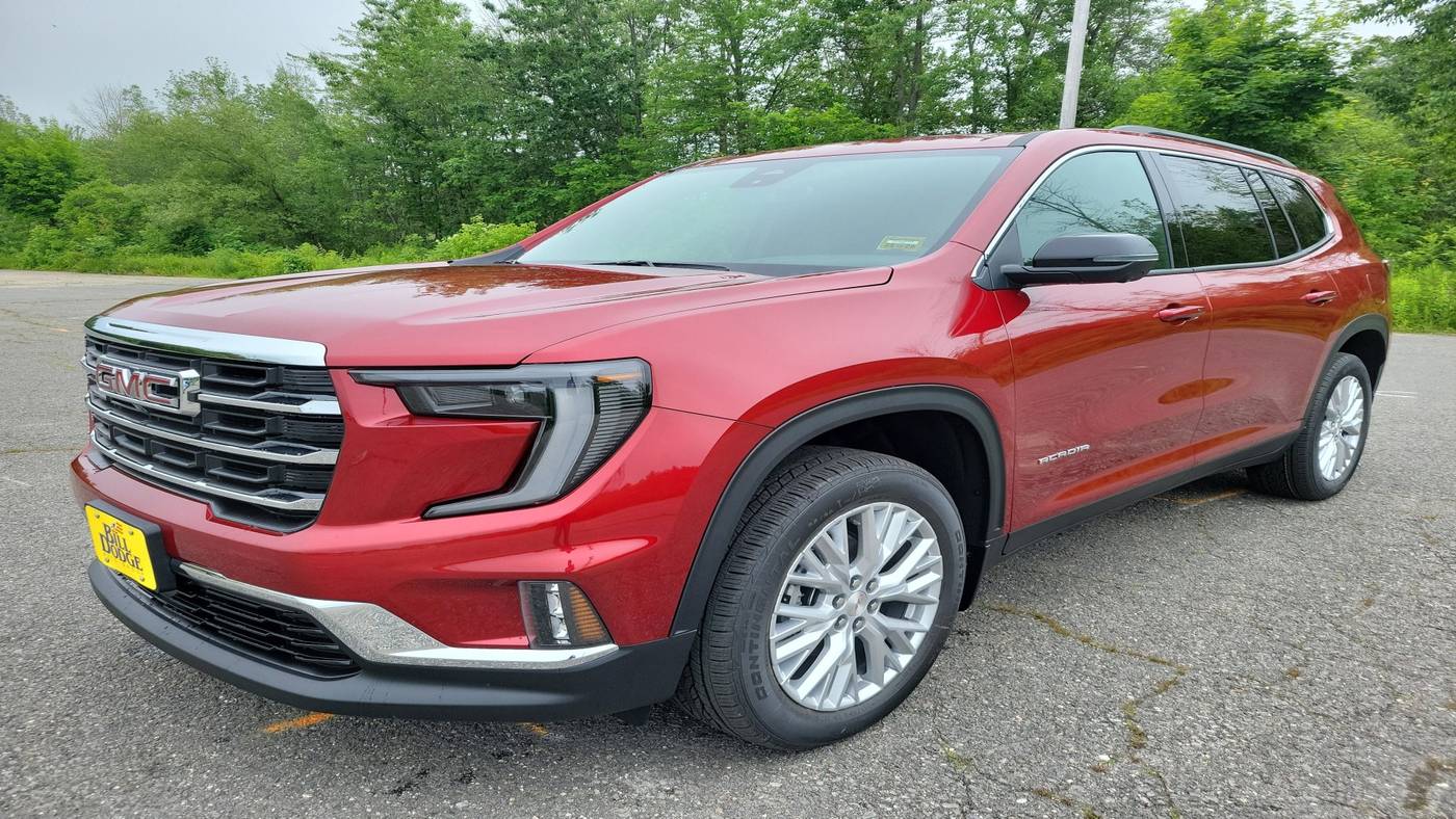 2025 GMC Acadia Elevation