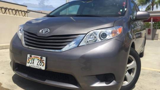 2015 Toyota Sienna LE — Minivan — 98,750 mi — Honolulu, HI