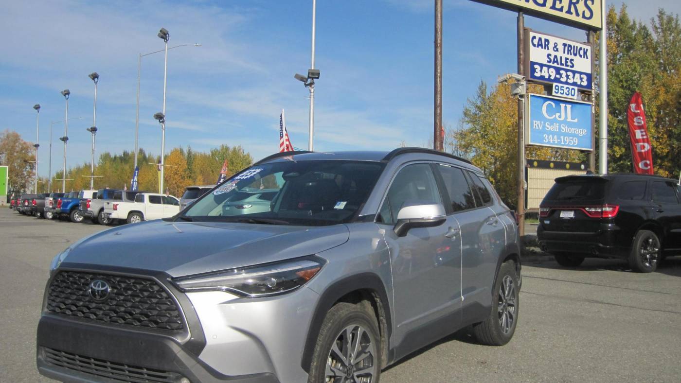 2023 Toyota Corolla Cross XLE — SUV — 21,777 mi — Anchorage, AK