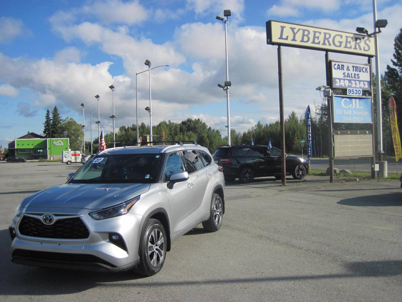 2022 Toyota Highlander XLE — SUV — 15,463 mi — Anchorage, AK