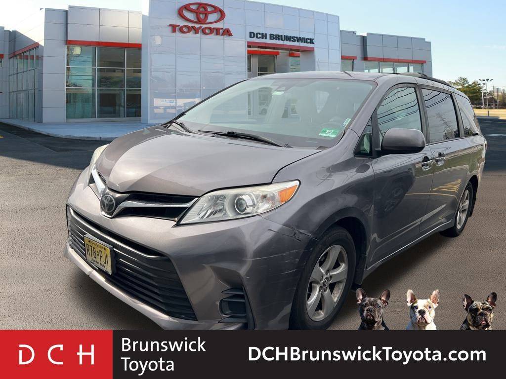 2018 Toyota Sienna L — Minivan — 136,221 mi — North Brunswick, NJ