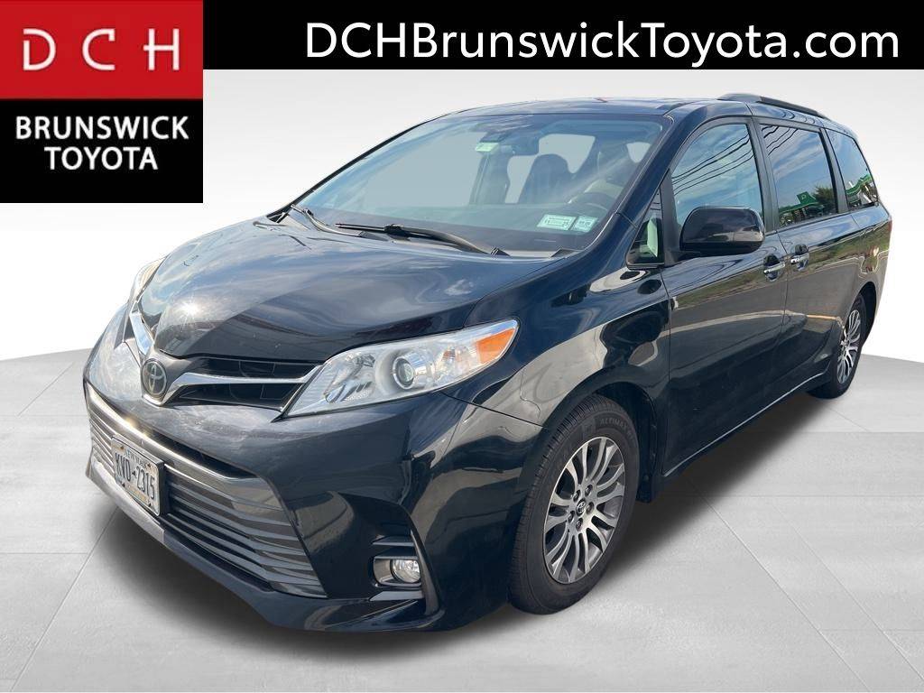 2020 Toyota Sienna XLE — Minivan — 56,098 mi — North Brunswick, NJ