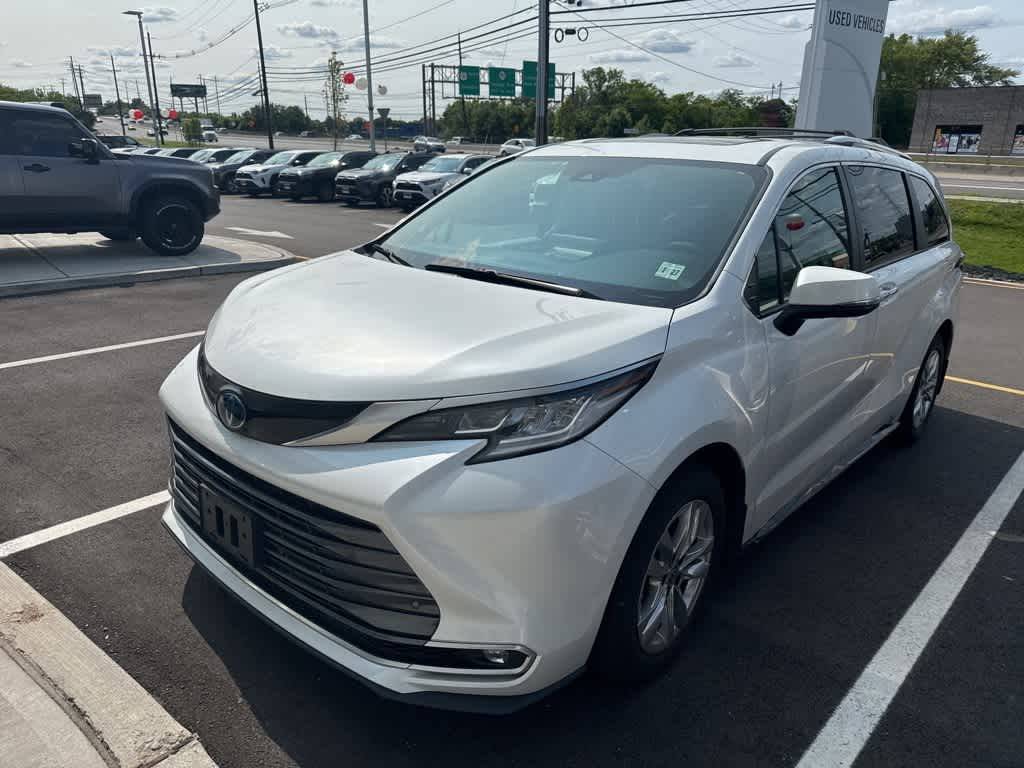 2022 Toyota Sienna Limited — Minivan — 54,564 mi — North Brunswick, NJ