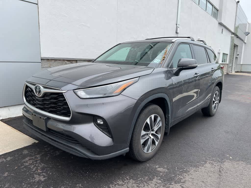 2022 Toyota Highlander XLE — SUV — 28,605 mi — North Brunswick, NJ