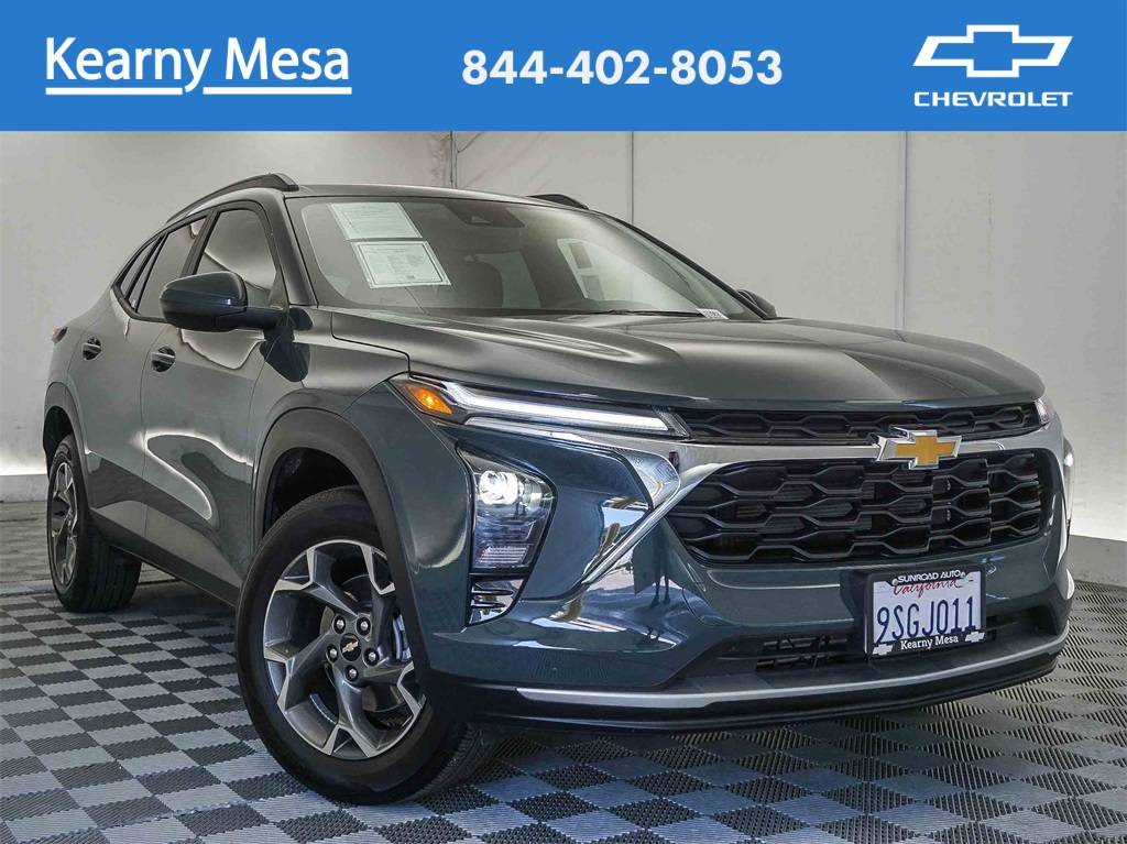 2025 Chevrolet Trax LT