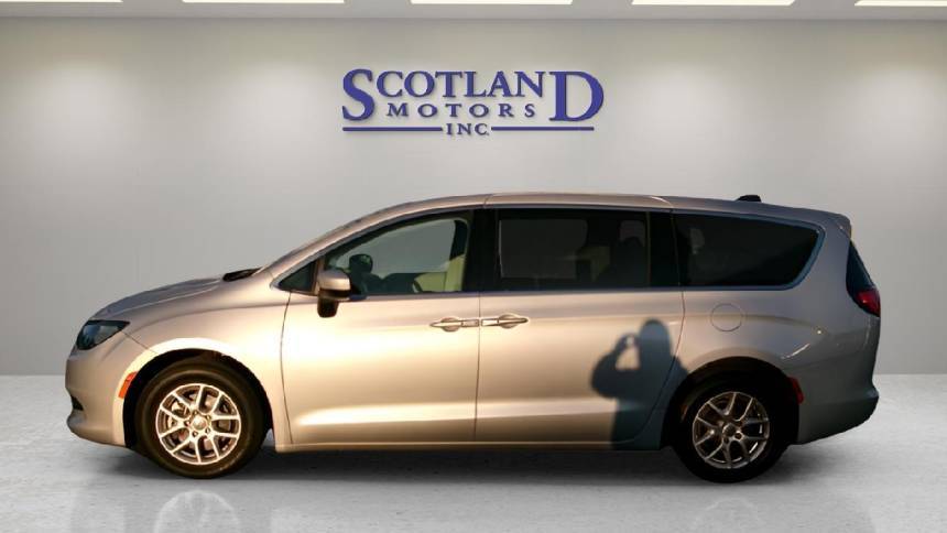 2022 Chrysler Voyager LX — Minivan — 53,094 mi — Laurinburg, NC