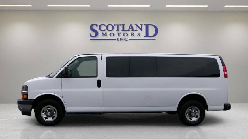 2021 Chevrolet Express Passenger LT — Passenger Van — 74,359 mi — Laurinburg, NC