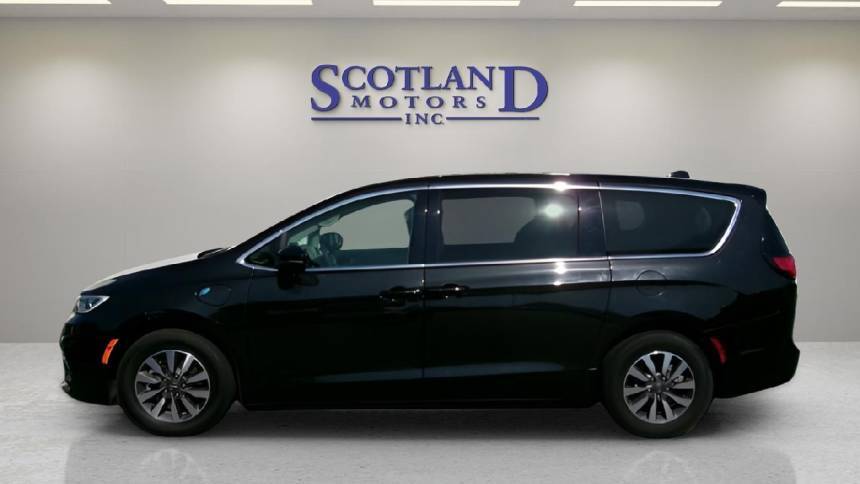 2024 Chrysler Pacifica Hybrid Select — Minivan — 23,315 mi — Laurinburg, NC