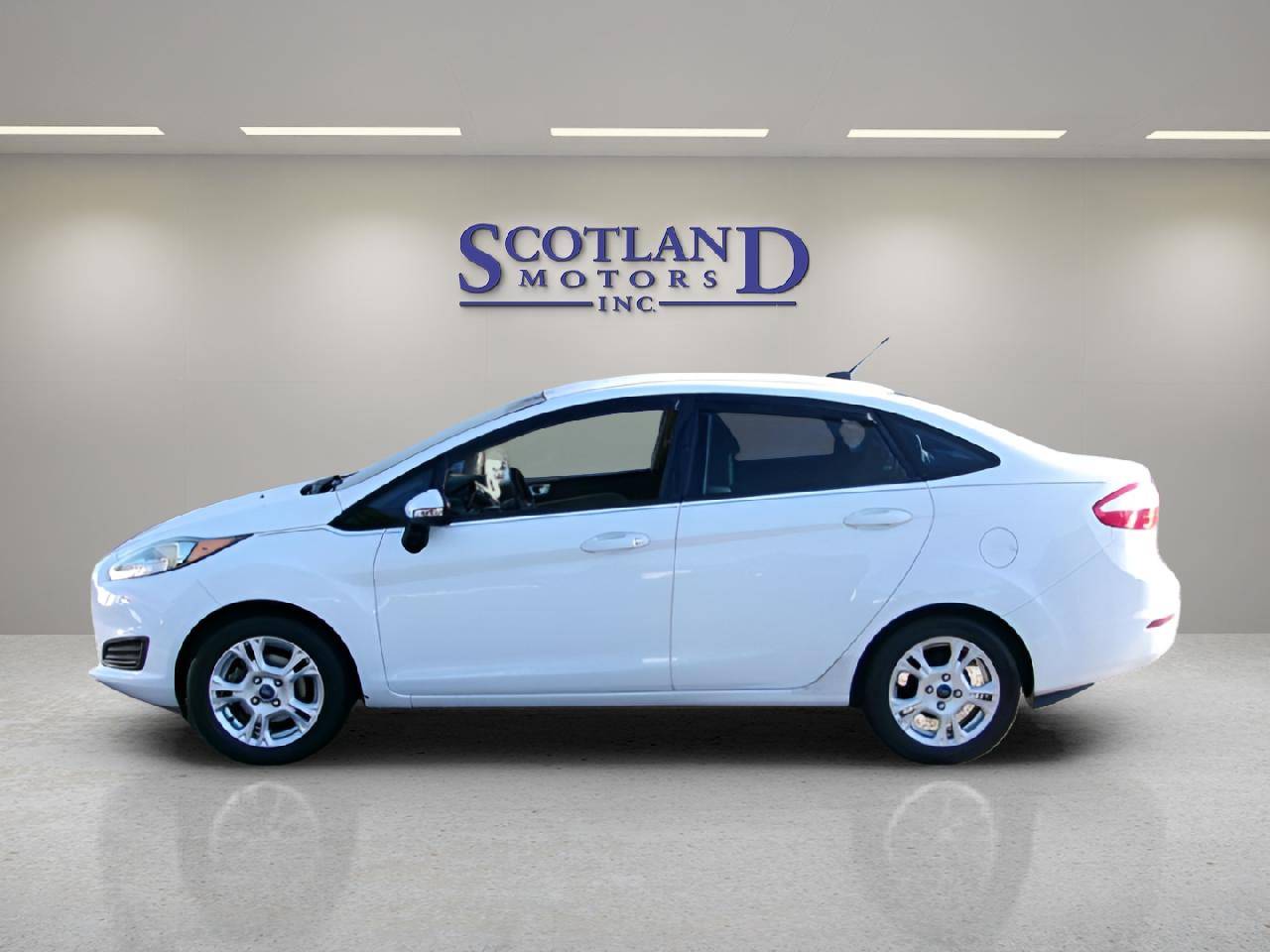 2014 Ford Fiesta SE — Sedan — 98,890 mi — Laurinburg, NC