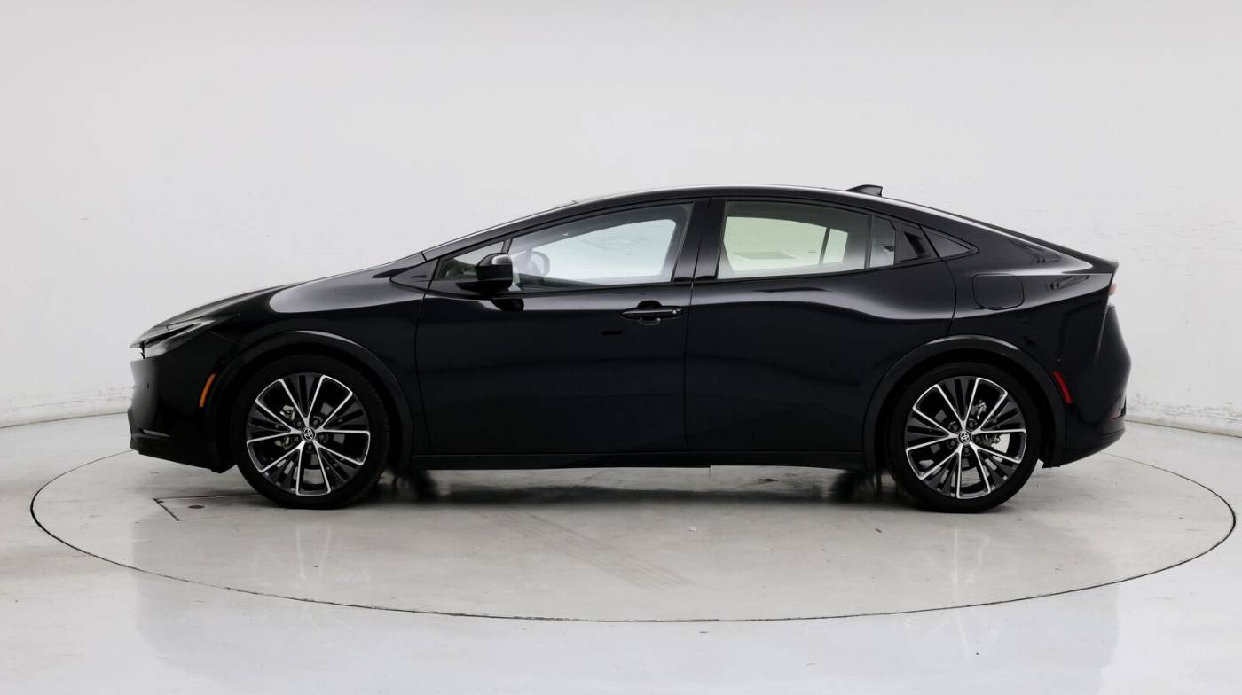 2023 Toyota Prius Limited — Hatchback — 14,277 mi — Fairfield, CA