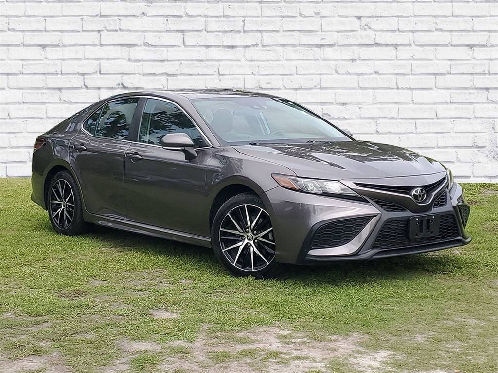 2022 Toyota Camry SE — Sedan — 62,518 mi — Live Oak, FL