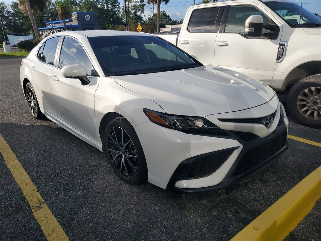 2024 Toyota Camry SE — Sedan — 32,540 mi — Live Oak, FL