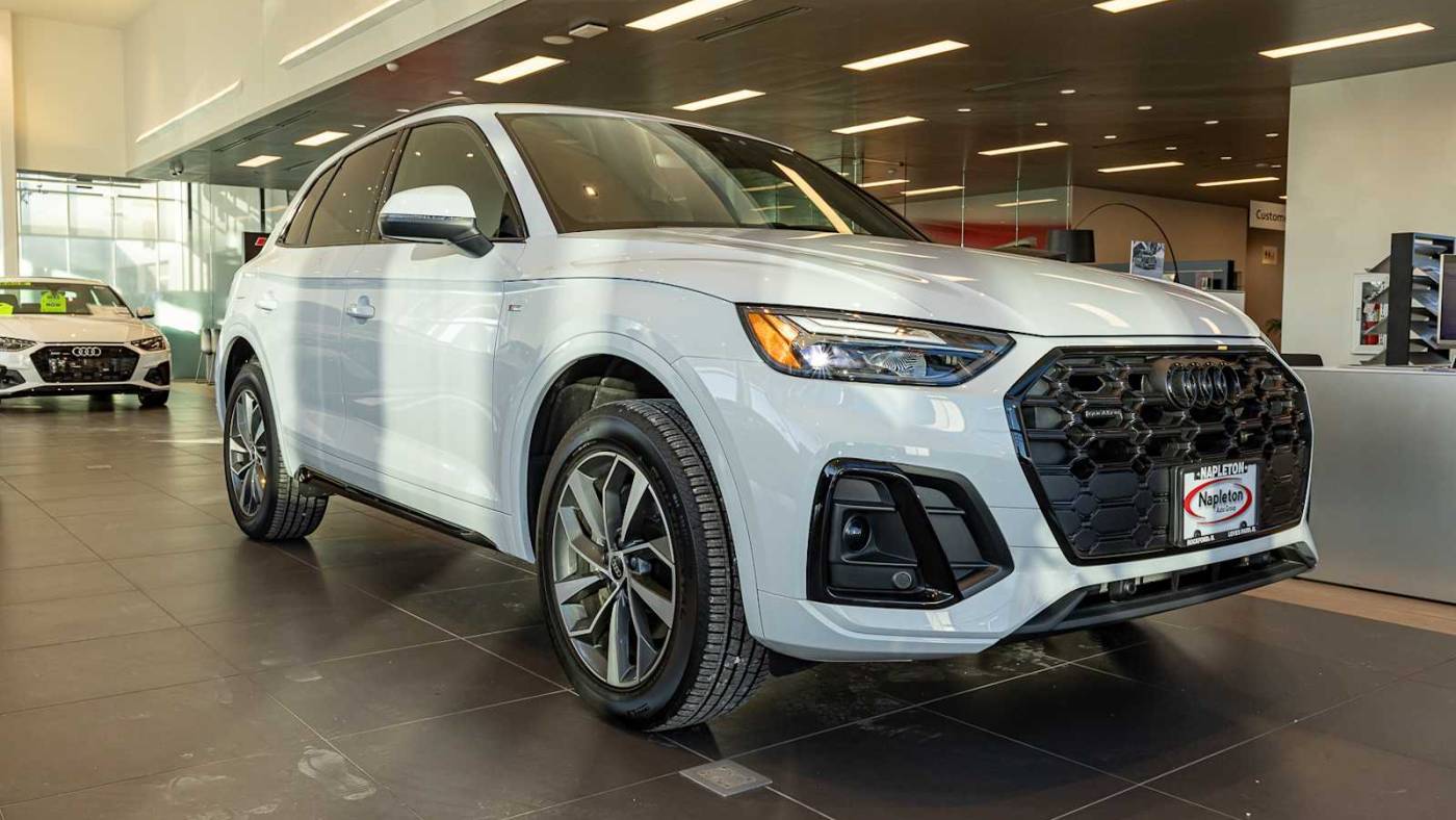 2024 Audi Q5 Premium — SUV — 3,337 mi — Loves Park, IL