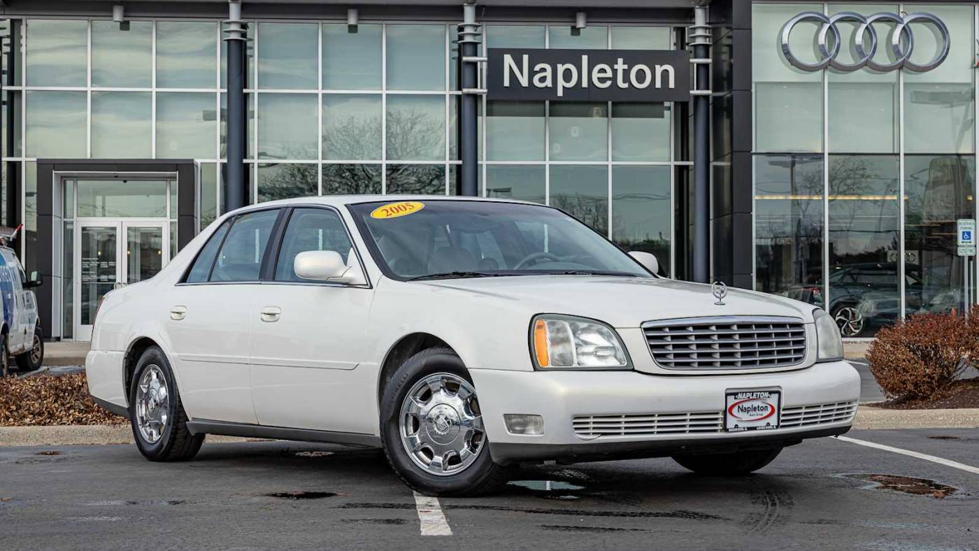2005 Cadillac DeVille Standard — Sedan — 80,132 mi — Loves Park, IL