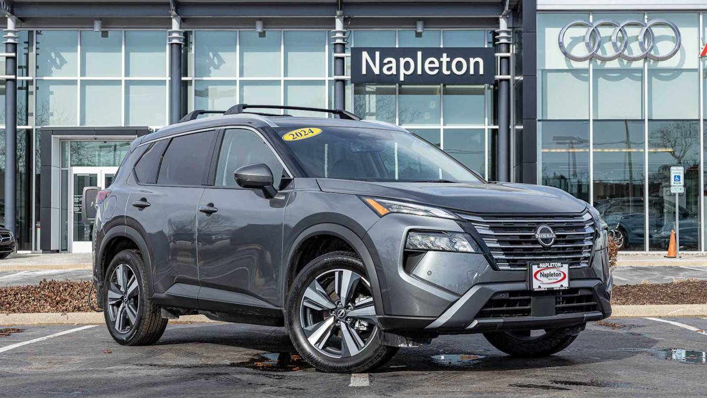 2024 Nissan Rogue SL — SUV — 6,530 mi — Loves Park, IL