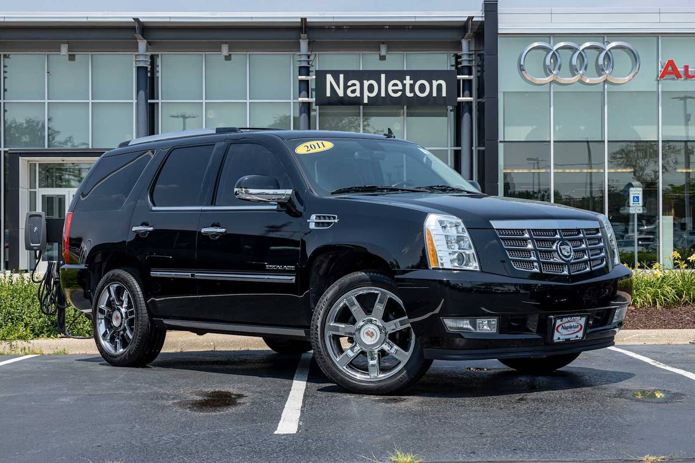 2011 Cadillac Escalade Premium — SUV — 67,021 mi — Loves Park, IL