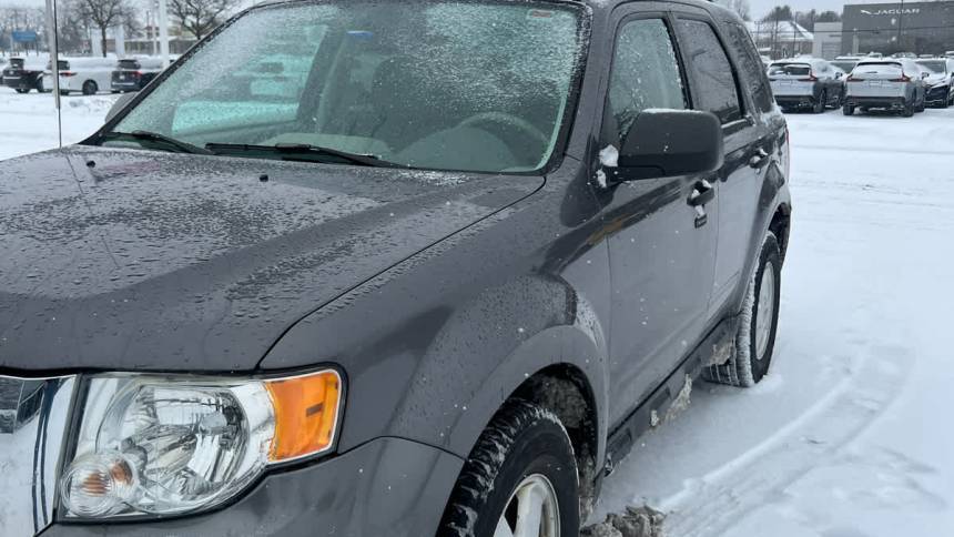 2010 Ford Escape XLT — SUV — 111,528 mi — Loves Park, IL