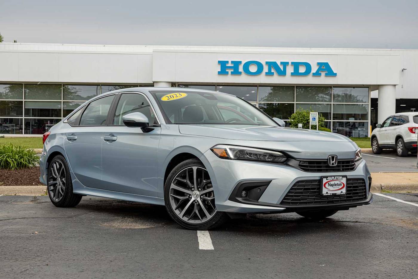 2023 Honda Civic Touring — Sedan — 17,154 mi — Loves Park, IL