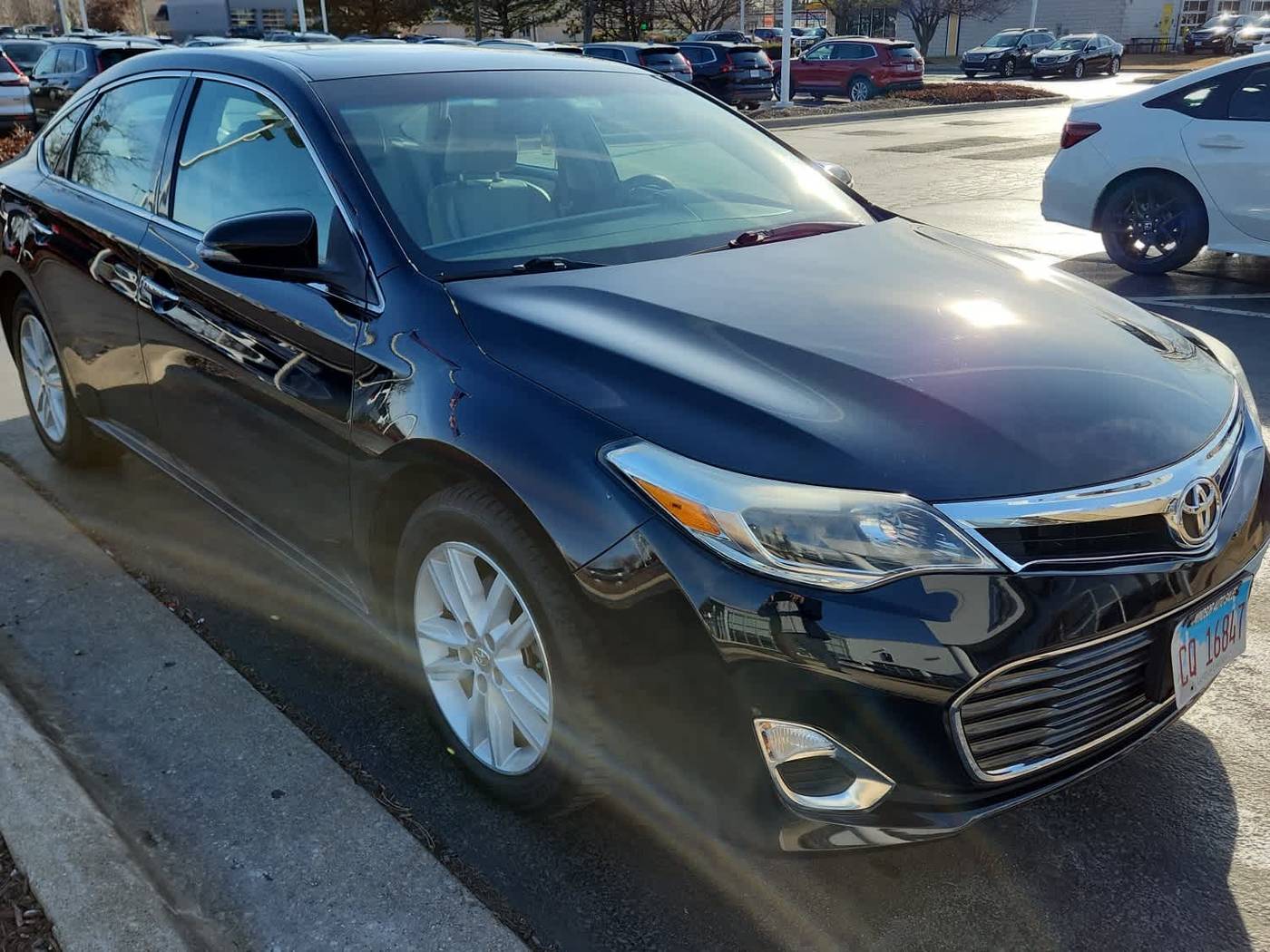 2013 Toyota Avalon XLE — Sedan — 118,448 mi — Loves Park, IL