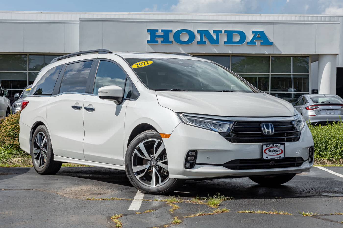2022 Honda Odyssey Touring — Minivan — 71,191 mi — Loves Park, IL
