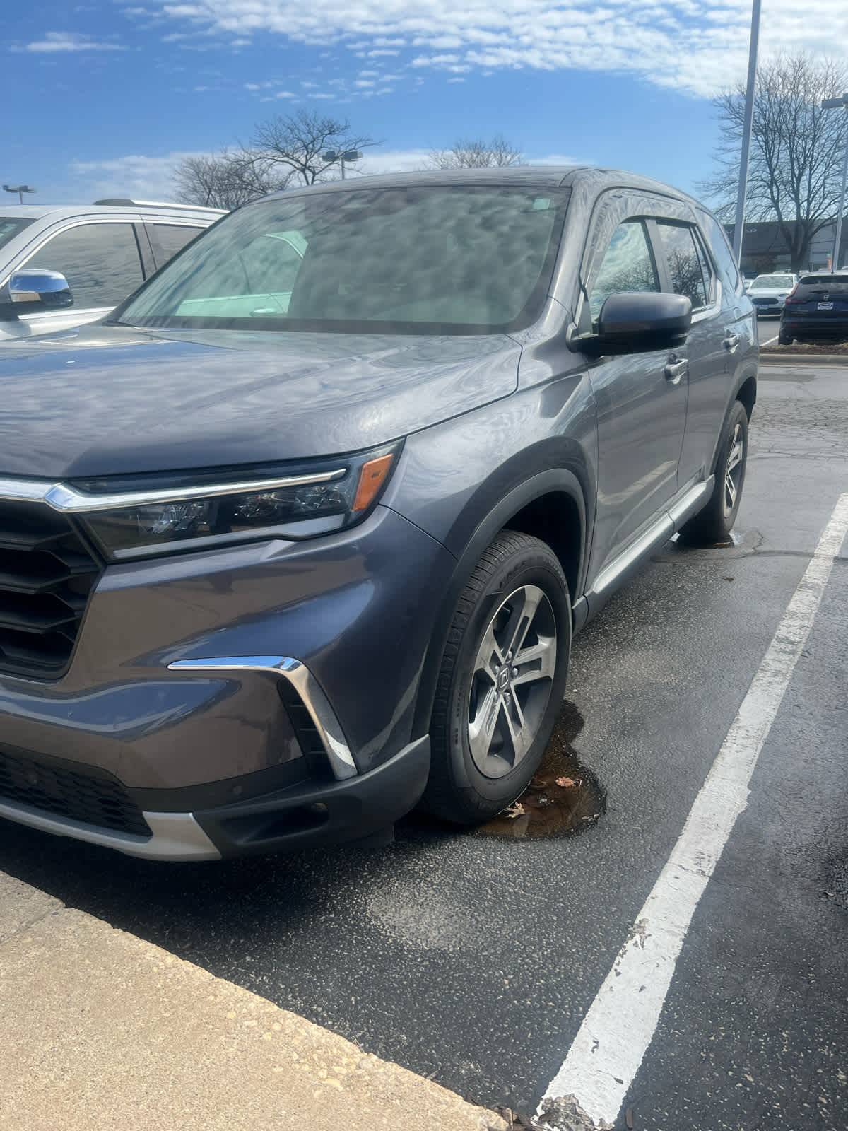 2023 Honda Pilot EX-L 8 Passenger — SUV — 36,117 mi — Loves Park, IL