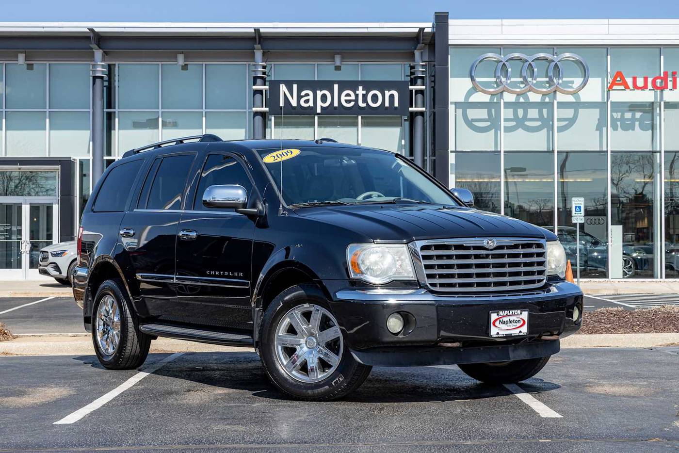 2009 Chrysler Aspen Limited — SUV — 131,379 mi — Loves Park, IL