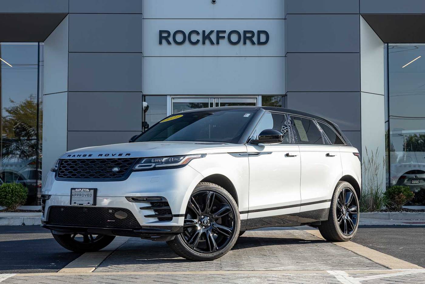 2023 Land Rover Range Rover Velar R-Dynamic S — SUV — 27,128 mi — Loves Park, IL