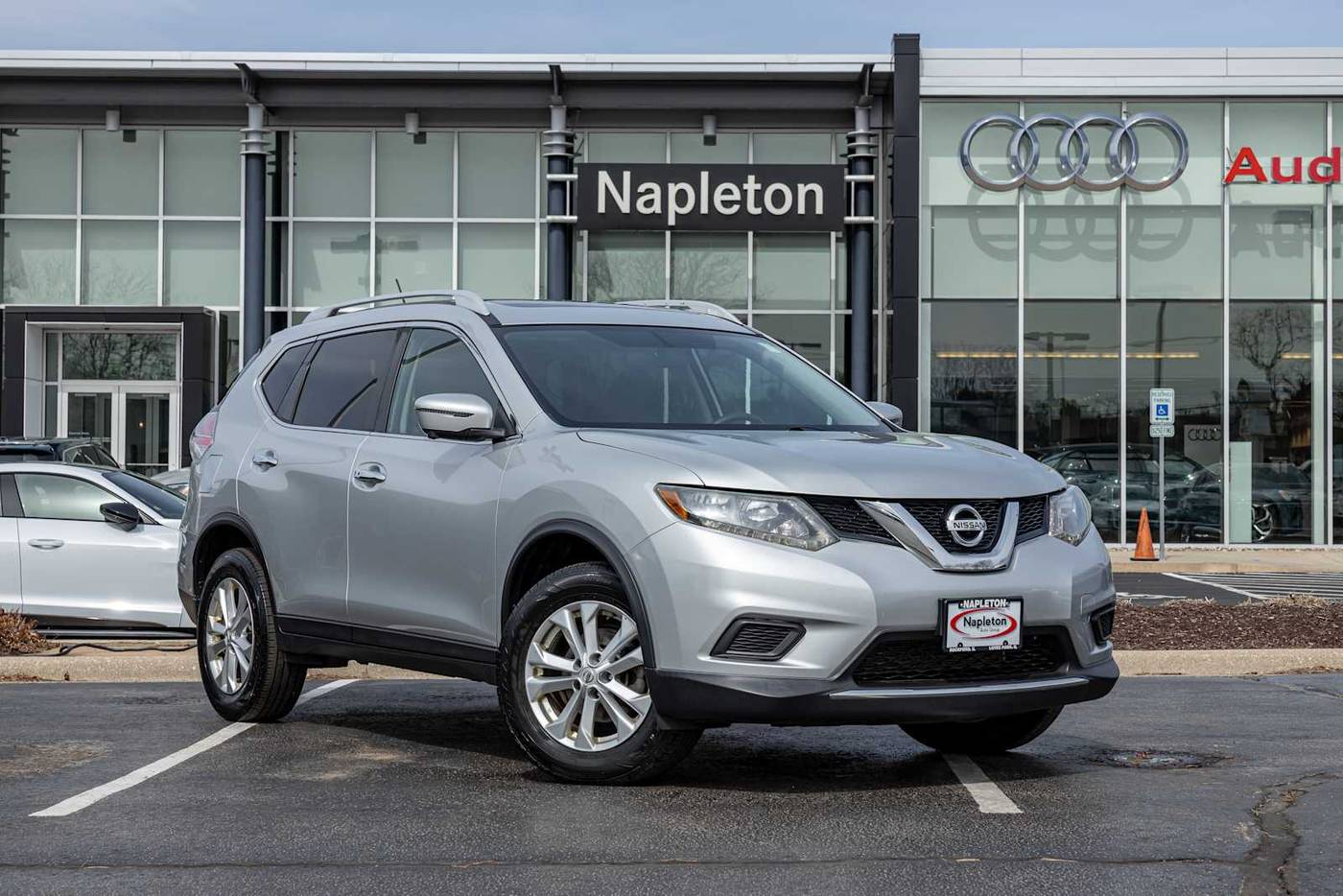2016 Nissan Rogue SV — SUV — 124,980 mi — Loves Park, IL