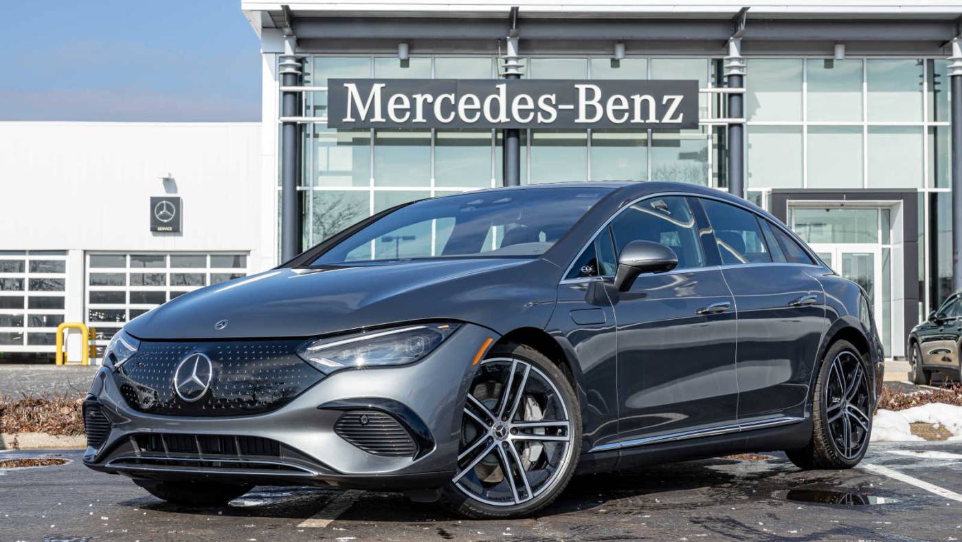 2024 Mercedes-Benz EQE Sedan EQE 500 — Sedan — 10 mi — Loves Park, IL