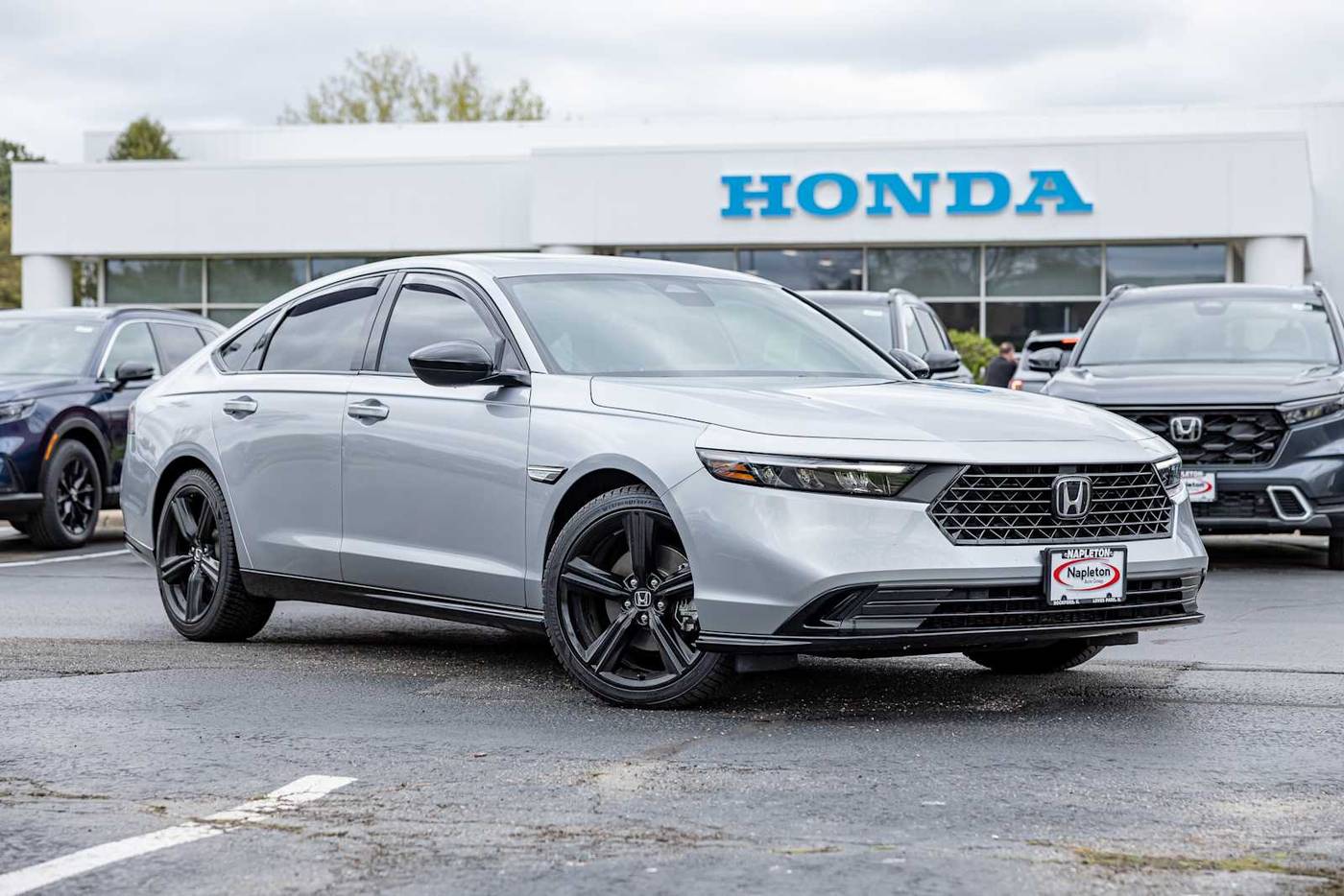 2023 Honda Accord Hybrid Sport-L — Sedan — 43,454 mi — Loves Park, IL