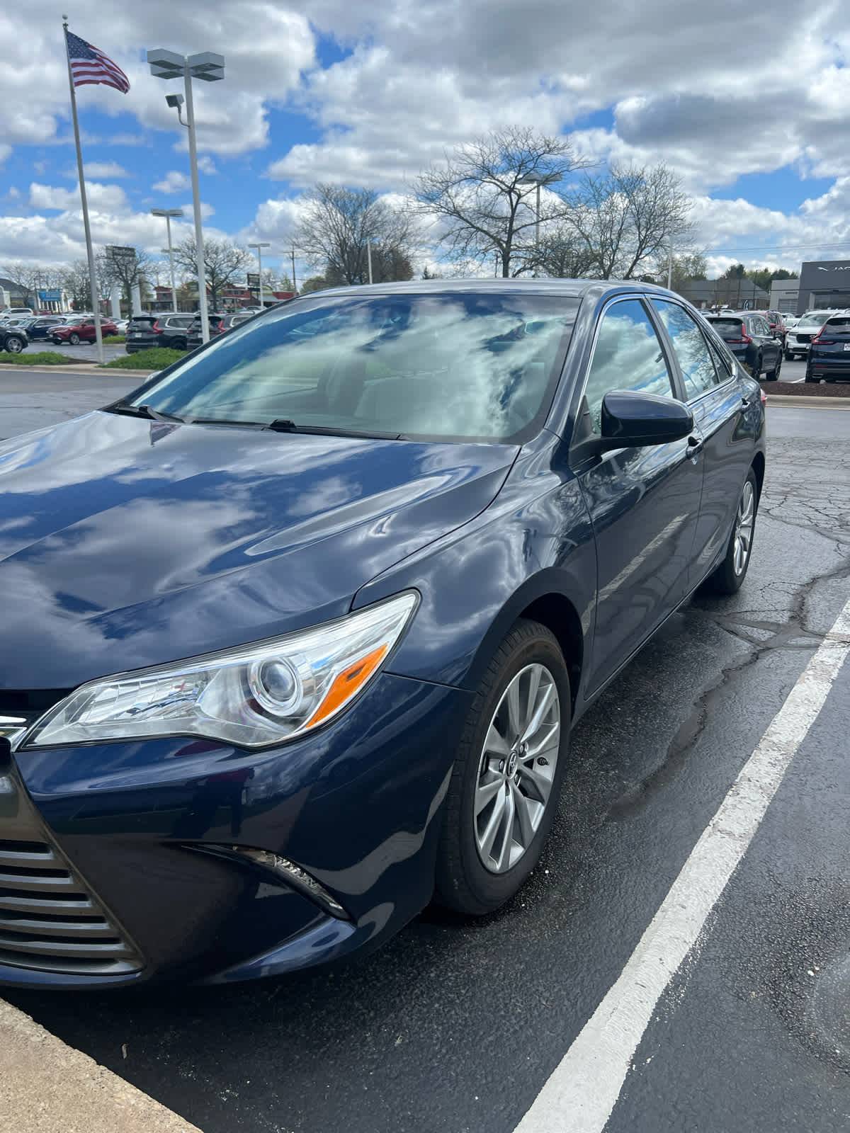 2015 Toyota Camry XLE — Sedan — 62,279 mi — Loves Park, IL