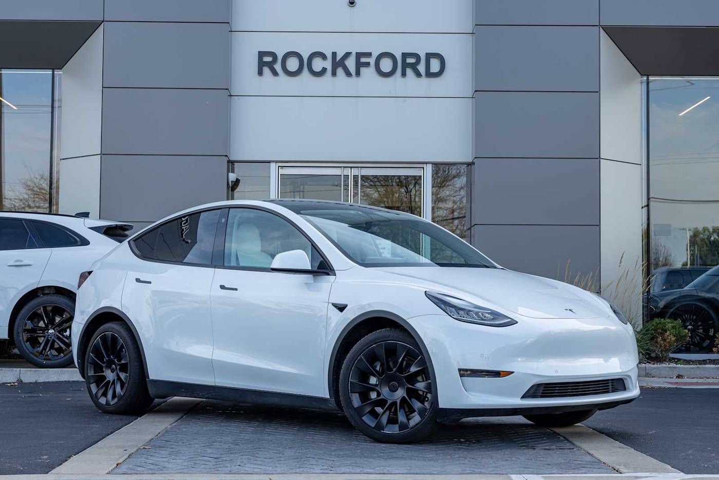 2021 Tesla Model Y Long Range — SUV — 45,189 mi — Loves Park, IL