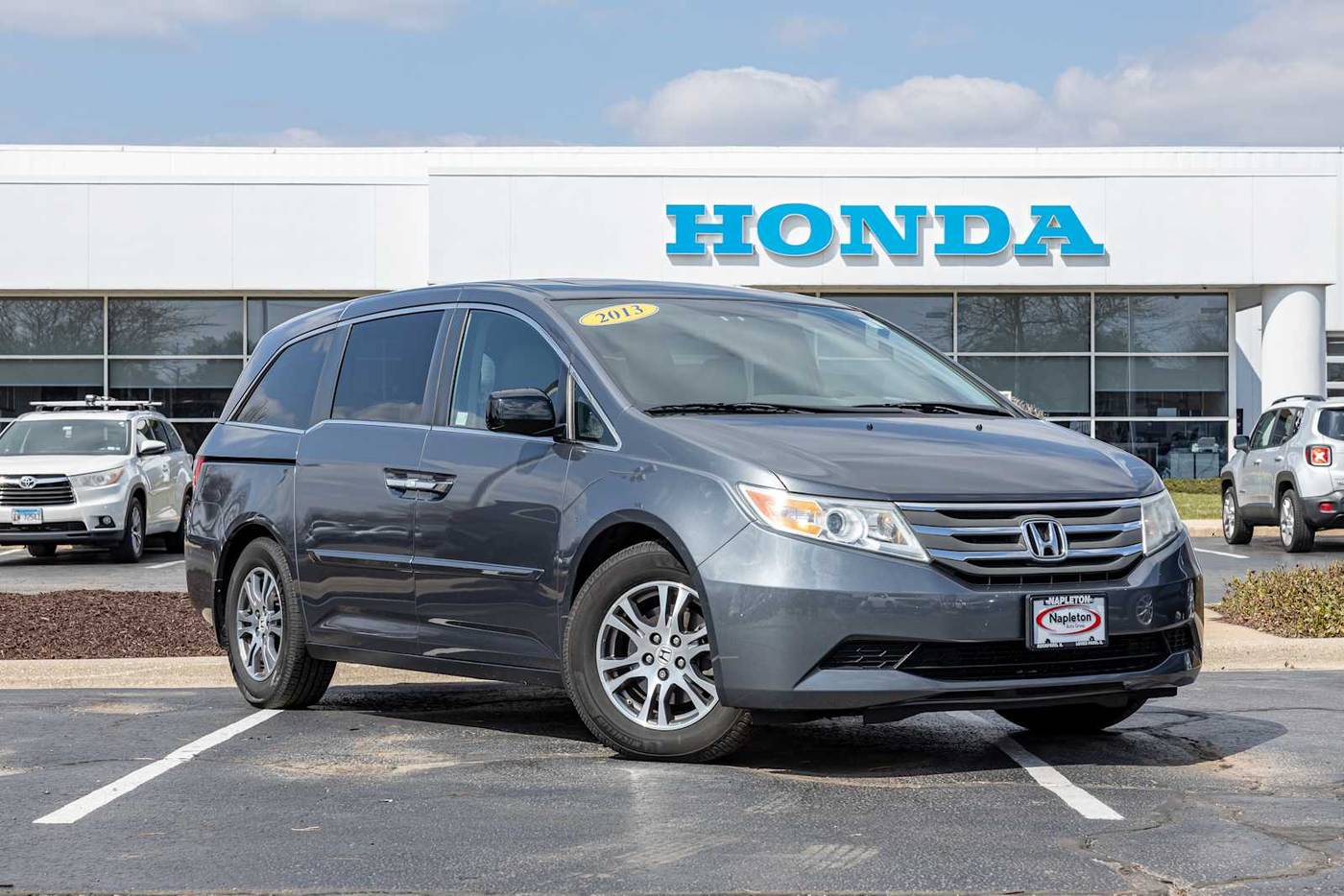 2013 Honda Odyssey EX-L — Minivan — 125,190 mi — Loves Park, IL