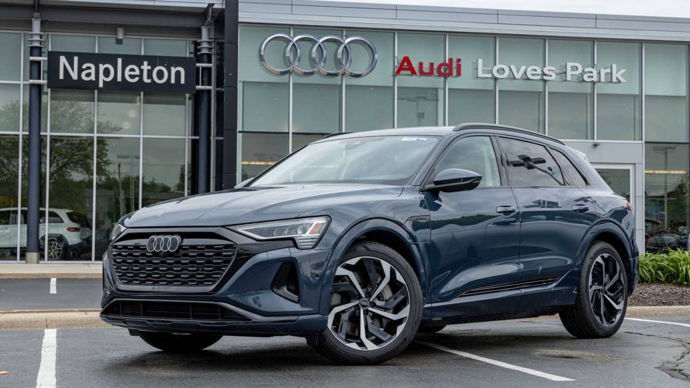 2024 Audi Q8 e-tron Premium Plus — SUV — 12 mi — Loves Park, IL