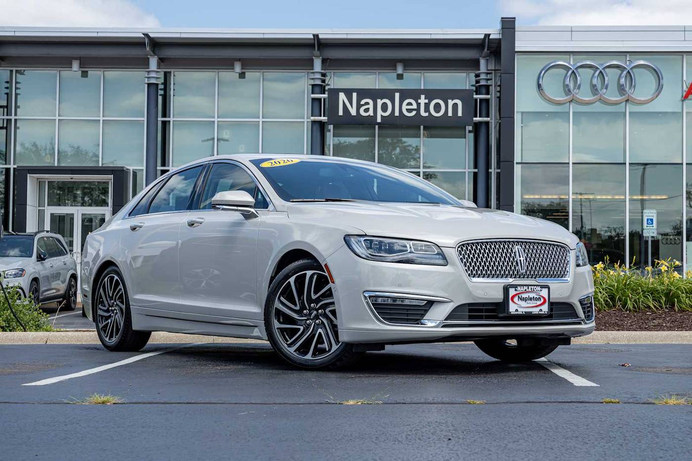 2020 Lincoln MKZ Hybrid Reserve — Sedan — 17,453 mi — Loves Park, IL